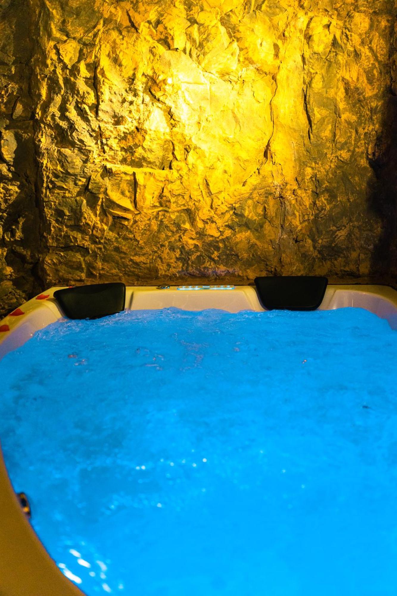 האגן Love Cottage 2 Mit Whirlpool מראה חיצוני תמונה